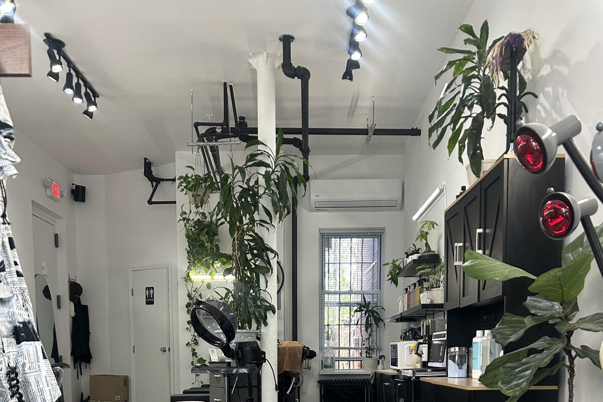 Salon Overview — Luxe Hair Lounge Brooklyn NY